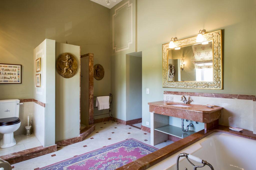 Chateau Talaud Loriol-du-Comtat Room photo