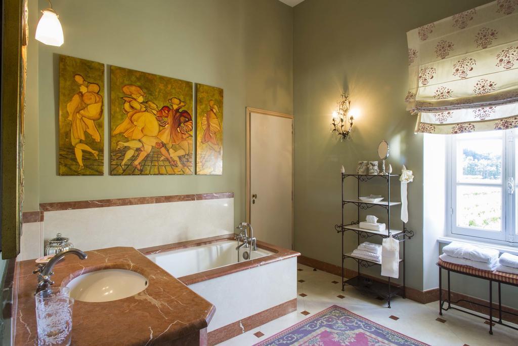 Chateau Talaud Loriol-du-Comtat Room photo