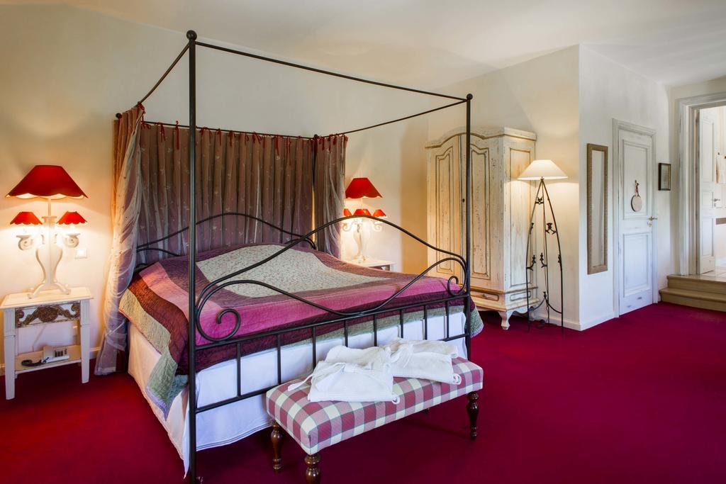 Chateau Talaud Loriol-du-Comtat Room photo